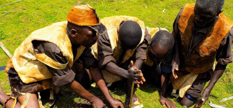 Batwa Pygmies of Bwindi Impenetrable Forest, Uganda - YouTube